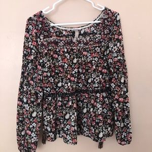 Floral bell sleeve top